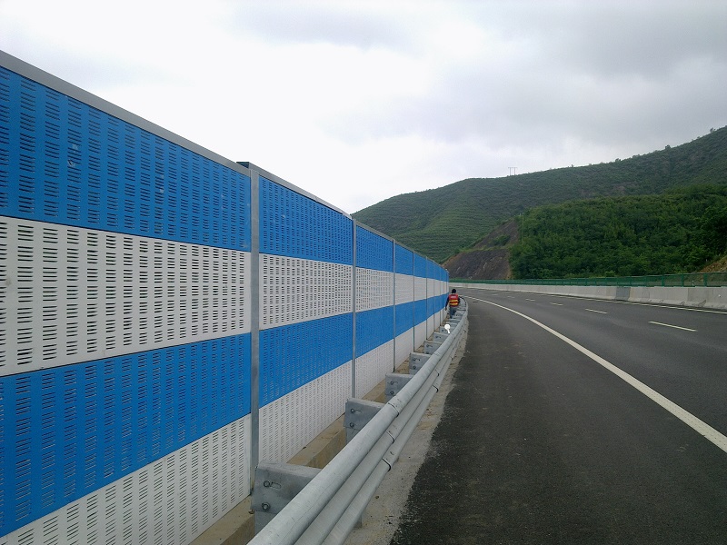 <a href=http://www.sjxsml.cn/news_article?news_id=127>聲屏障</a>
